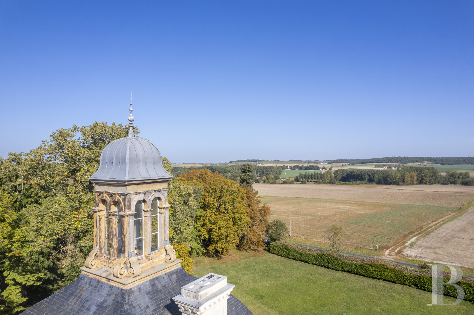 A 17th and 19th century Touraine château in the south of the Indre-et-Loire department, halfway between Tours and Poitiers - photo  n°2